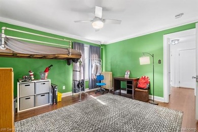 Welcome home to this timeless brick Tudor in the heart of Grosse - photo 21