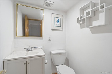Location, Location! Turn-Key Gem Near Bowne Park Beautifully - photo 23