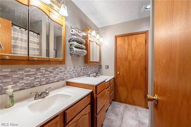 Wonderful Cape Cod home in the heart of Bay Village offers - photo 24