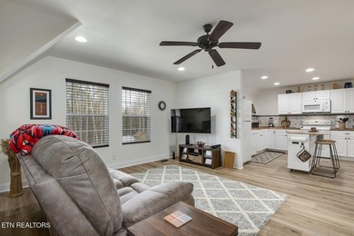 Are you looking for a private lake/water access home that is SOLD - photo 26