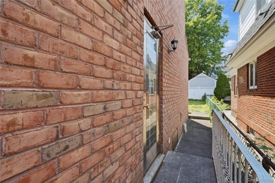 Location, Location! Turn-Key Gem Near Bowne Park Beautifully - photo 30
