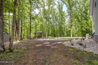 Are you looking for a private lake/water access home that is SOLD - photo 36