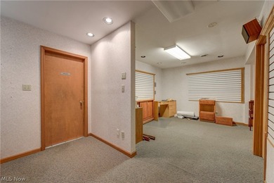Wonderful Cape Cod home in the heart of Bay Village offers - photo 37