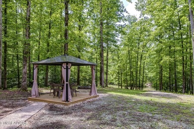Are you looking for a private lake/water access home that is SOLD - photo 38