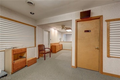 Wonderful Cape Cod home in the heart of Bay Village offers - photo 38