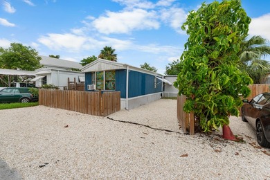 Discover the ease of Keys living in this recently updated 2 - photo 7
