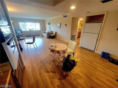 2 Bedroom Golfview condo in move-in condition and being sold - photo 5