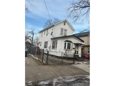 (private lake, pond, coastal) Home For Sale in Queens New York