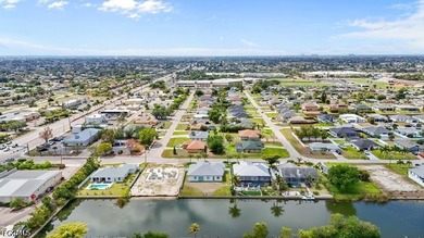 LUXURY WATERFRONT HOME - NO HOA - NEVER FLOODED - NO FLOOD - photo 3