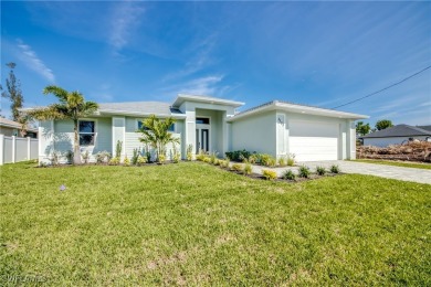 Cape Coral Lakes Area Home For Sale in Cape Coral Florida