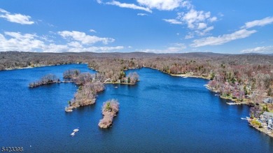 Welcome to your perfect lakeside escape! Nestled in the heart of - photo 8