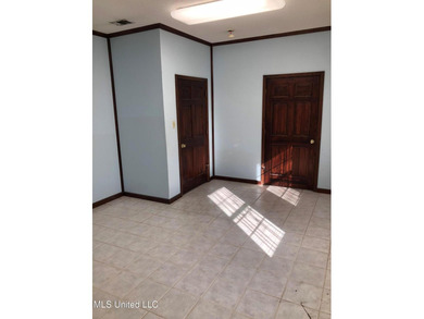 Looking for a Gulfport commercial property with built-in income - photo 13