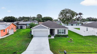 Short Sale Approved!! Beautiful 2023-built home with NO HOA - photo 3
