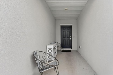 Short Sale Approved!! Beautiful 2023-built home with NO HOA - photo 4