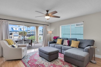 STUNNING KCB WATERFRONT DUPLEX! This beautifully renovated - photo 9