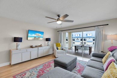STUNNING KCB WATERFRONT DUPLEX! This beautifully renovated - photo 10