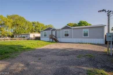 Take a tour to this 3-bedroom, 2-bathroom manufactured home - photo 4