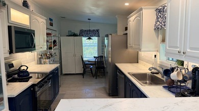 Why You'll Love This Home - Move-in ready with thoughtful - photo 9