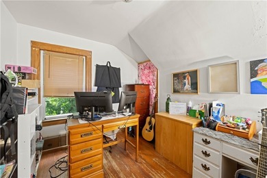 Move right into this 3 bedroom and 2bath home in the City of - photo 14