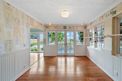 905 Emerald Bay is a light-filled corner lot bungalow offering 2 - photo 18