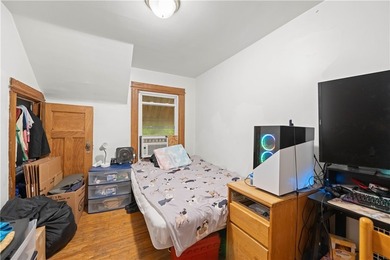 Move right into this 3 bedroom and 2bath home in the City of - photo 19