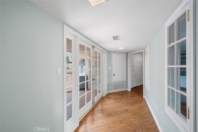 905 Emerald Bay is a light-filled corner lot bungalow offering 2 - photo 27
