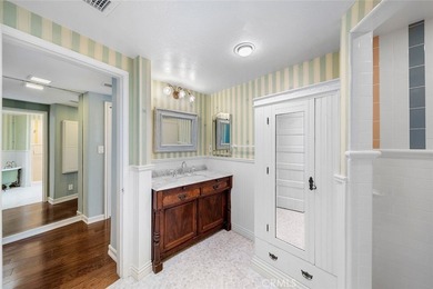 905 Emerald Bay is a light-filled corner lot bungalow offering 2 - photo 32