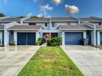 Lake Townhome/Townhouse For Sale in West Palm Beach, Florida