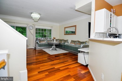 All showings must be scheduled online with at least 2 hours' - photo 6