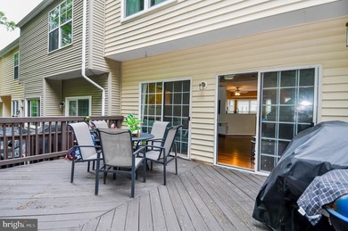 All showings must be scheduled online with at least 2 hours' - photo 10
