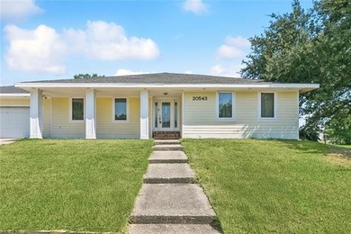 Lake Pontchartrain Home For Sale in New Orleans Louisiana