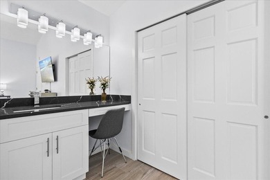 Charming 3 bedroom/2 bath detached home in Bedford Mews, just - photo 12