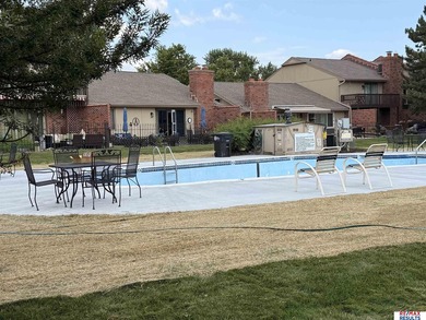 Why just live when you can enjoy every day? Perfectly situated - photo 4