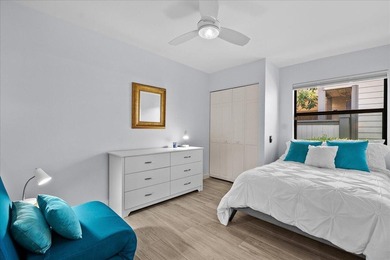Charming 3 bedroom/2 bath detached home in Bedford Mews, just - photo 14