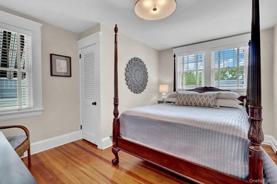 Welcome to 56 Oakland Drive, just a short stroll to the heart of - photo 15