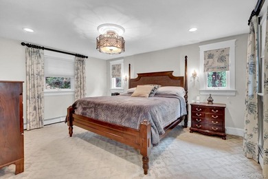 Welcome to 56 Oakland Drive, just a short stroll to the heart of - photo 18