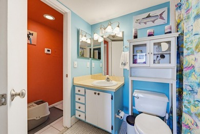 Enjoy easy FL. living in this charming 1-bedroom, 1-bath condo - photo 19