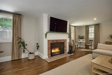 Comprehensively renovated in 2022, and new roof, gutters and - photo 20