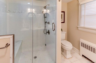 Welcome to 56 Oakland Drive, just a short stroll to the heart of - photo 22