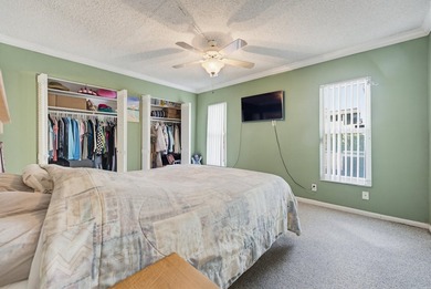 Enjoy easy FL. living in this charming 1-bedroom, 1-bath condo - photo 26