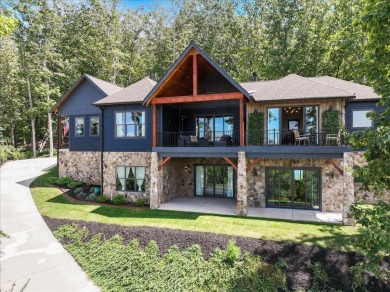 Chickamauga Lake Home For Sale in Harrison Tennessee