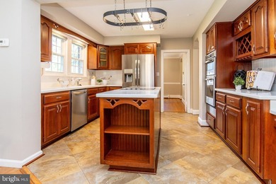 Welcome to this beautiful brick home on a quiet, dead end street - photo 16