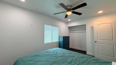 1924 Mixed-use / commercially zoned furnished home within - photo 21