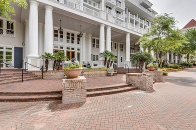 Experience resort living in this beautifully appointed studio - photo 23