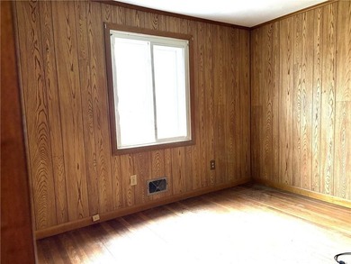 THIS IS A SPACIOUS 3 BED, 1 BATH RANCH WITH A HUGE FIRST FLOOR - photo 23