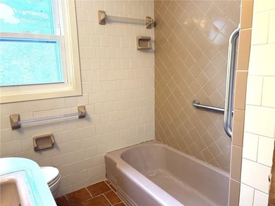 THIS IS A SPACIOUS 3 BED, 1 BATH RANCH WITH A HUGE FIRST FLOOR - photo 26