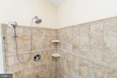 Welcome to this beautiful brick home on a quiet, dead end street - photo 30