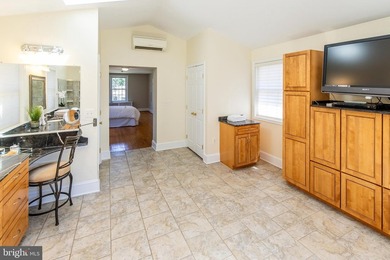 Welcome to this beautiful brick home on a quiet, dead end street - photo 32