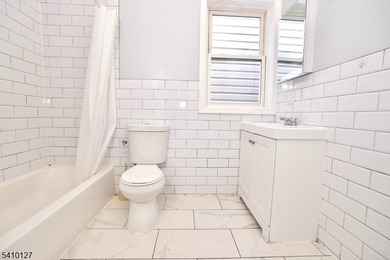 Attention builders and investors ? a rare chance to acquire a - photo 10