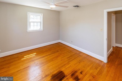Welcome to this beautiful brick home on a quiet, dead end street - photo 40